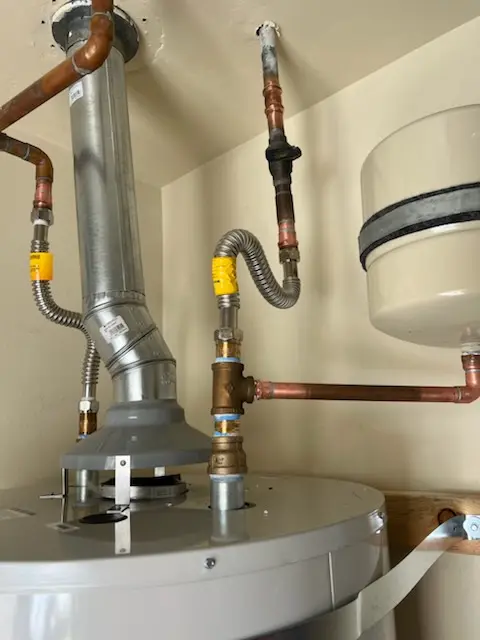 Water heater installation and plumbing repair in Slaughter